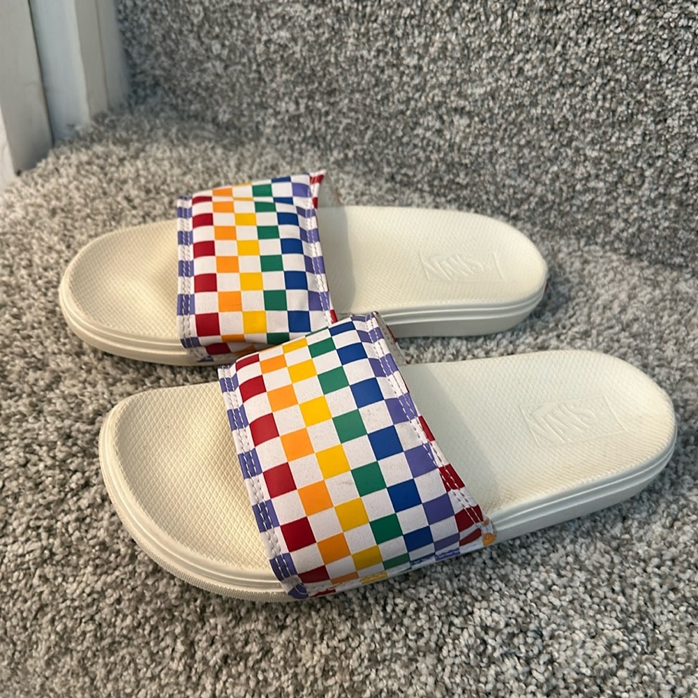 Girls Vans slip on sandals